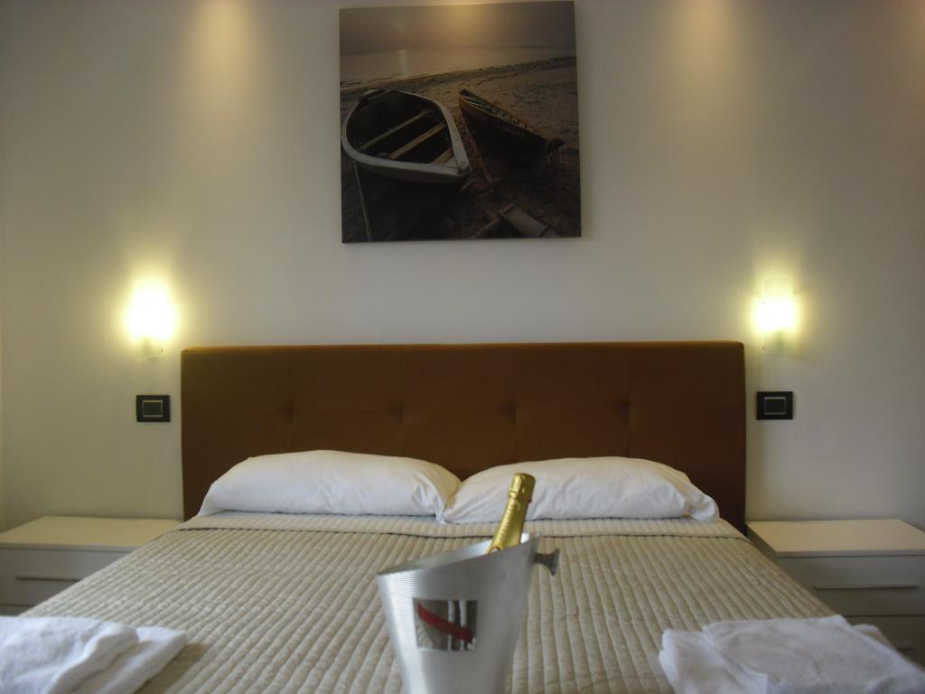 Luce Di Luna Luxury Suites Rome Bagian luar foto